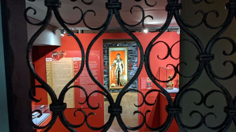 Blick in die Ausstellung "Überlingen legendär"